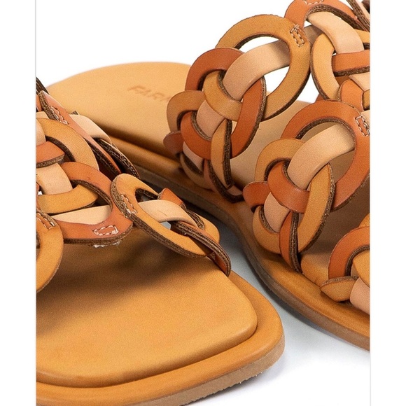 Farm Rio leather circles flats *MIS-matched sizes* - Picture 2 of 9